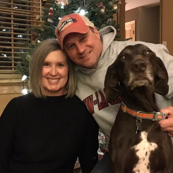 Meet your Posher, Cindy! - Picture 4 of 8